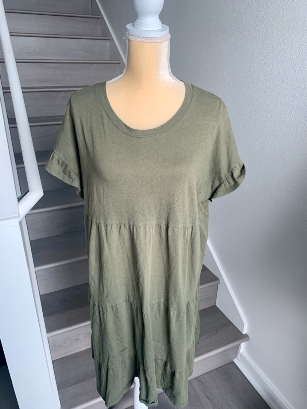 Time and Tru Olive Green Short Sleeve Tiered Women’s Dress
